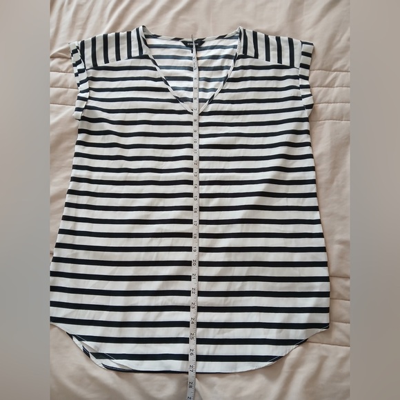 Express Black and White Striped V-Neck Blouse - Picture 3 of 5